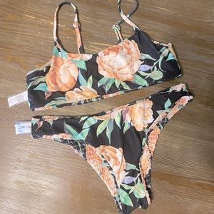 Medium reversible flower bikini set